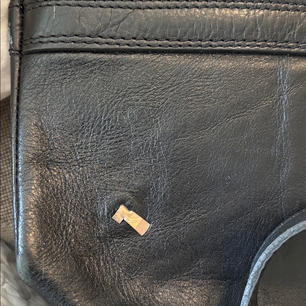 Mulberry Black Leather Travel Duffle Bag Large with Carry Strap Serial# 026904 - Picture 11 of 16